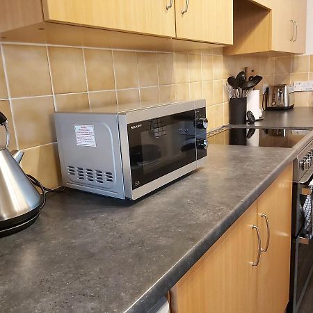 Inverness City Centre Apartment With Elevator And Google Chromecast 외부 사진