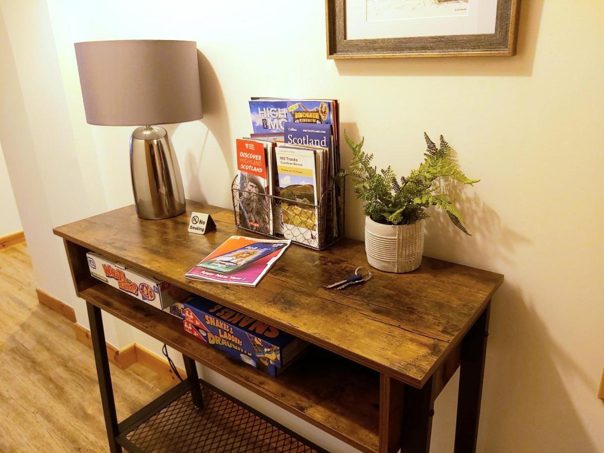 Inverness City Centre Apartment With Elevator And Google Chromecast 외부 사진