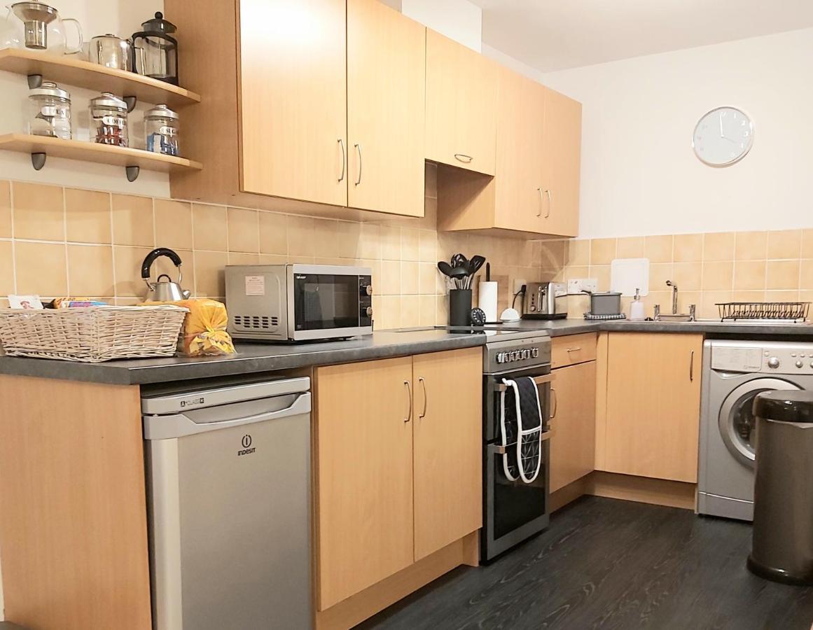 Inverness City Centre Apartment With Elevator And Google Chromecast 외부 사진
