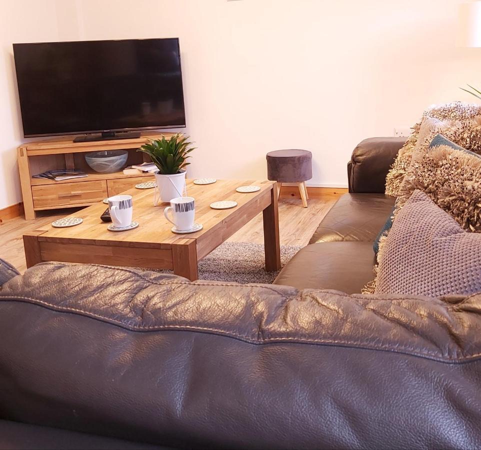 Inverness City Centre Apartment With Elevator And Google Chromecast 외부 사진