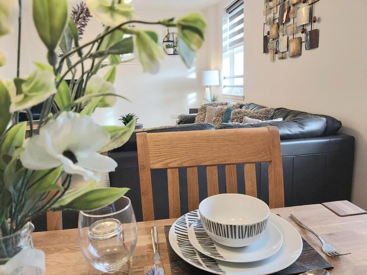 Inverness City Centre Apartment With Elevator And Google Chromecast 외부 사진