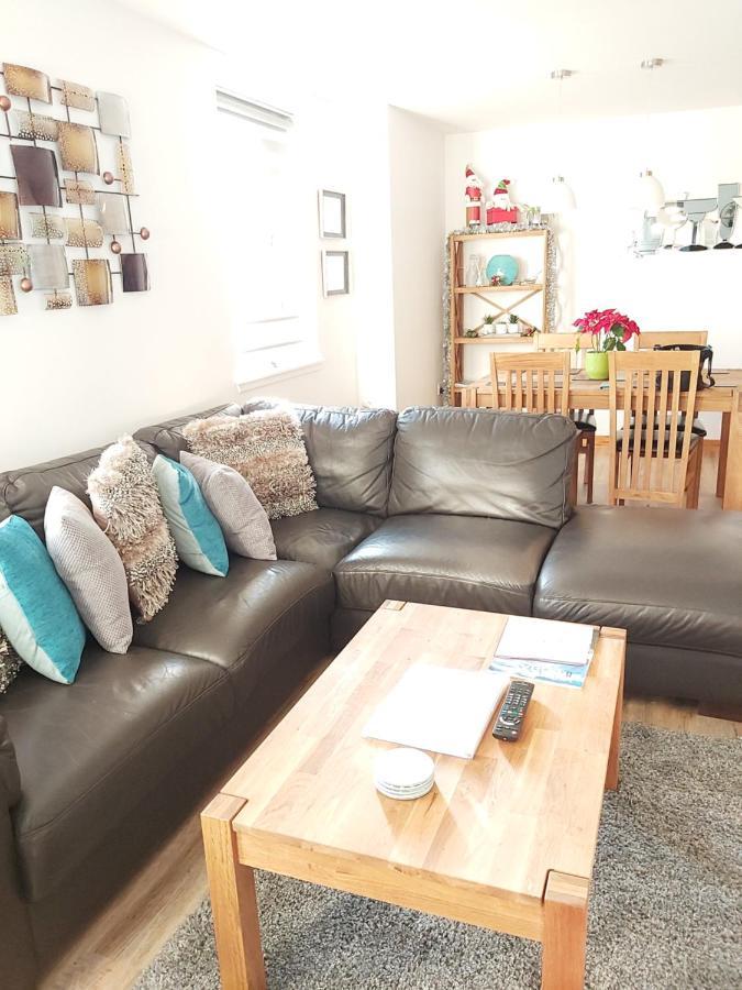 Inverness City Centre Apartment With Elevator And Google Chromecast 외부 사진