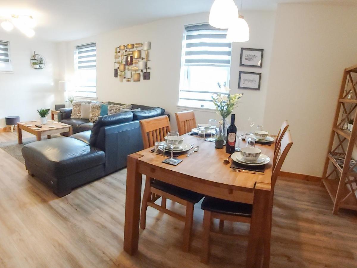 Inverness City Centre Apartment With Elevator And Google Chromecast 외부 사진